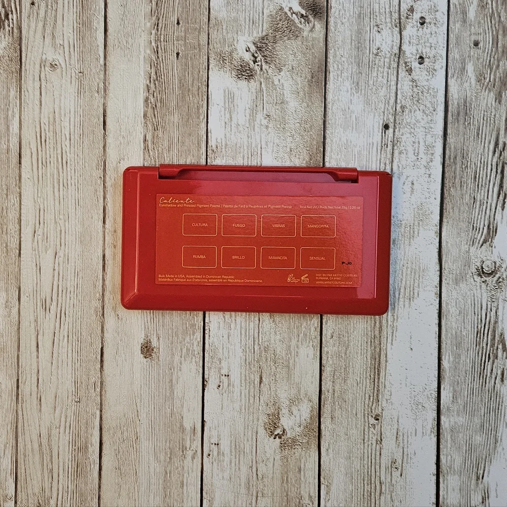 NEW Artist Couture Caliente Eyeshadow Palette